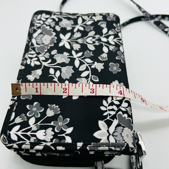 Vera Bradley Floral Black and White Women's Crossbody or wristlet Bag NWOT - Picture 8 of 16